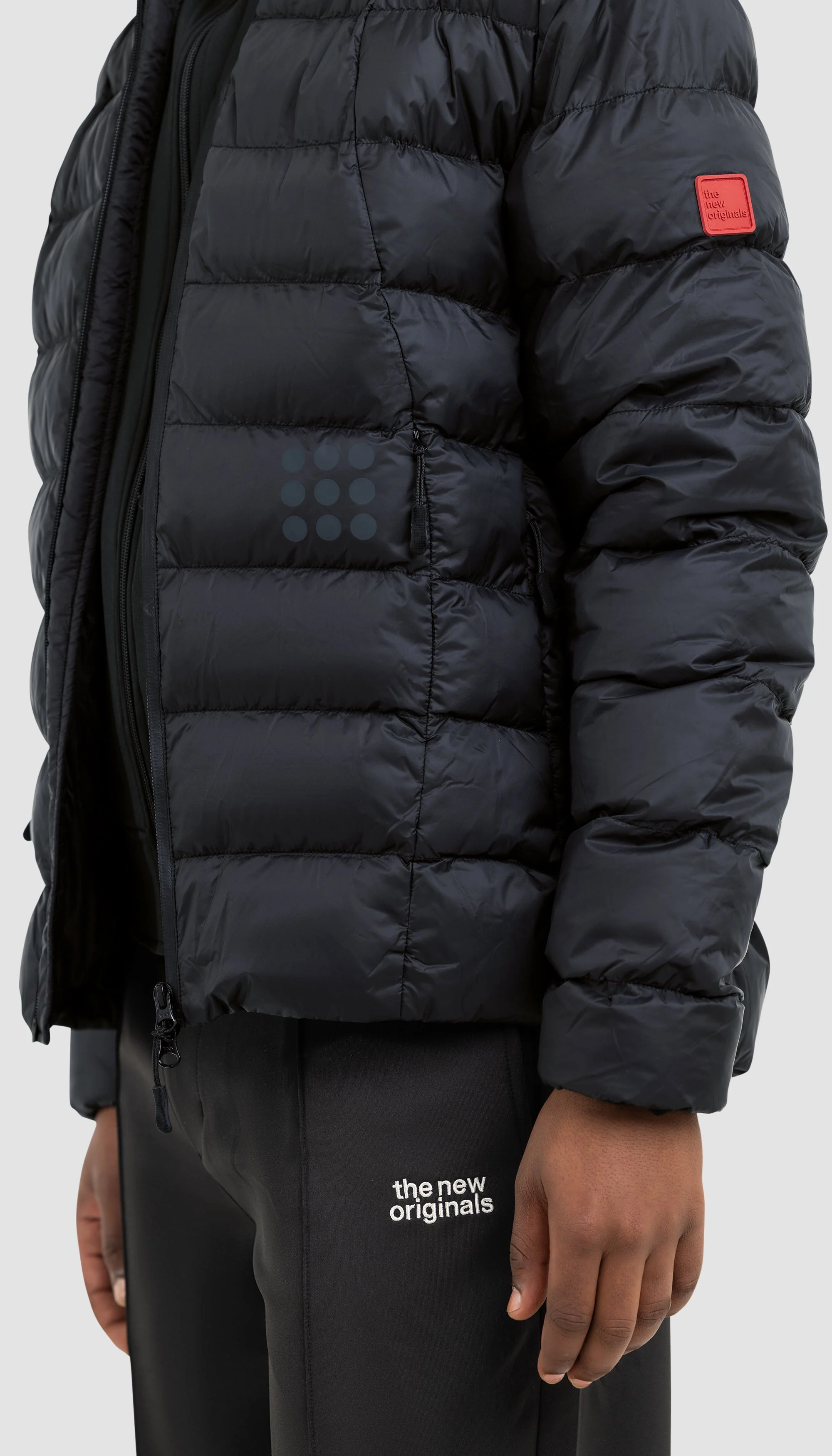 9-Dots Engine Light Down Jacket Black | Black - Image 4